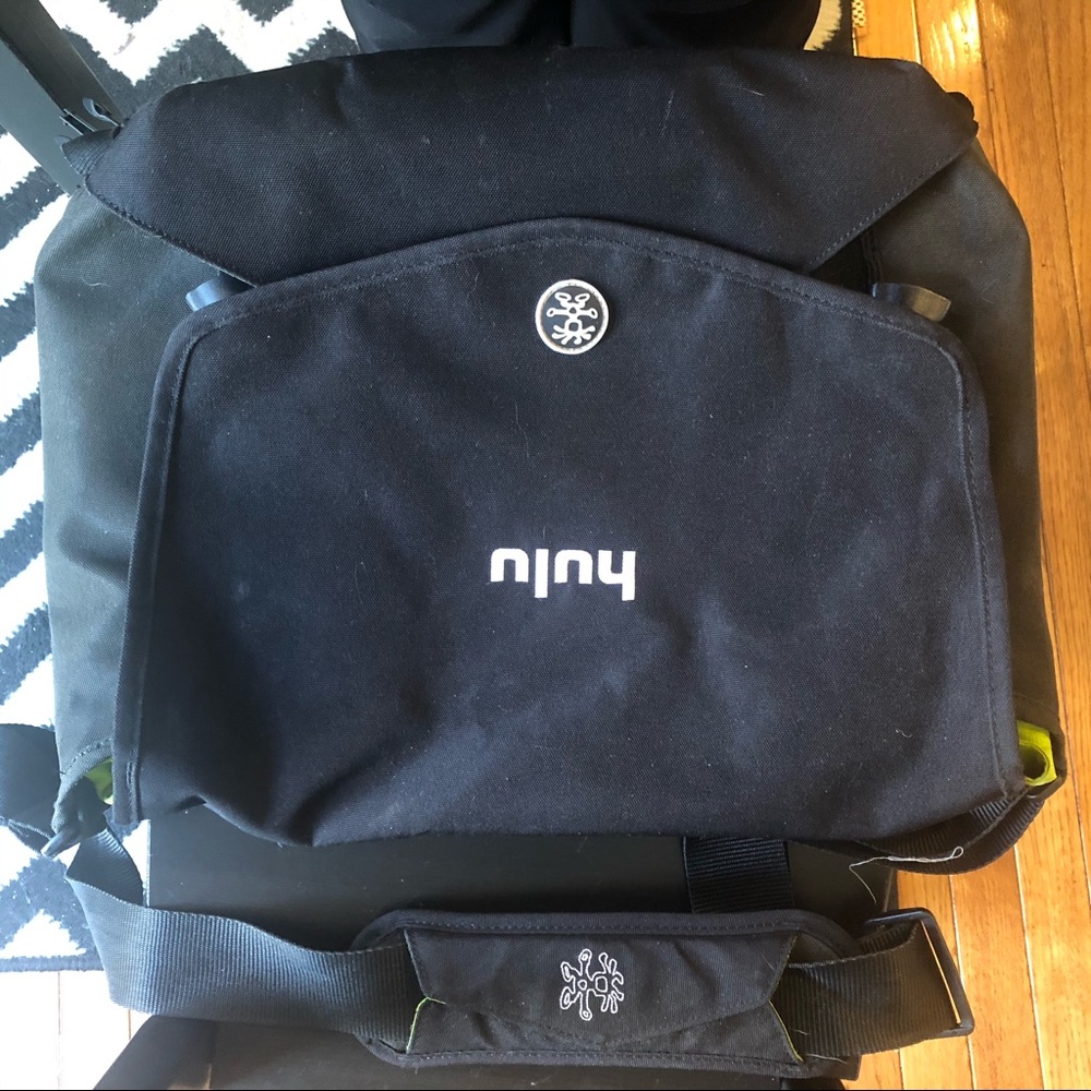 Crumpler considerable embarrassment messenger bag